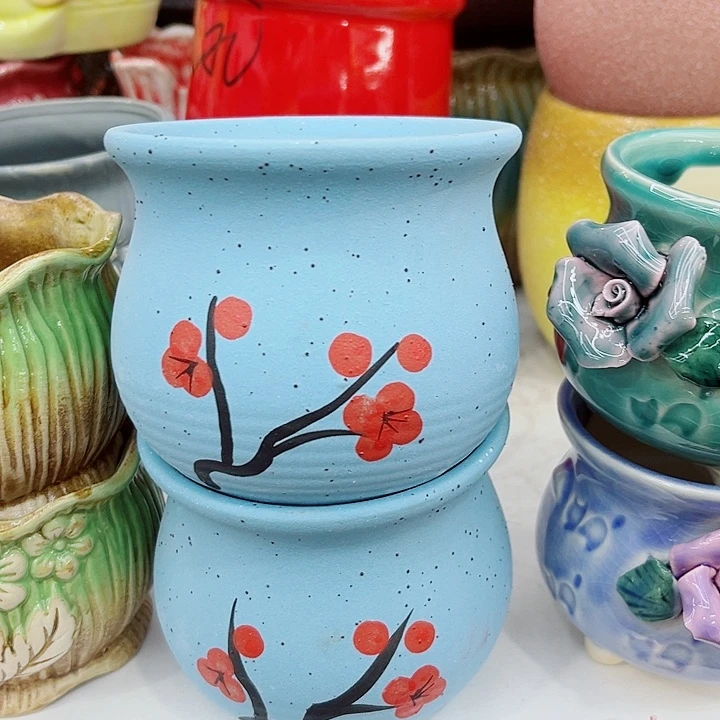 微瑕。陶瓷花盆介意慎拍！