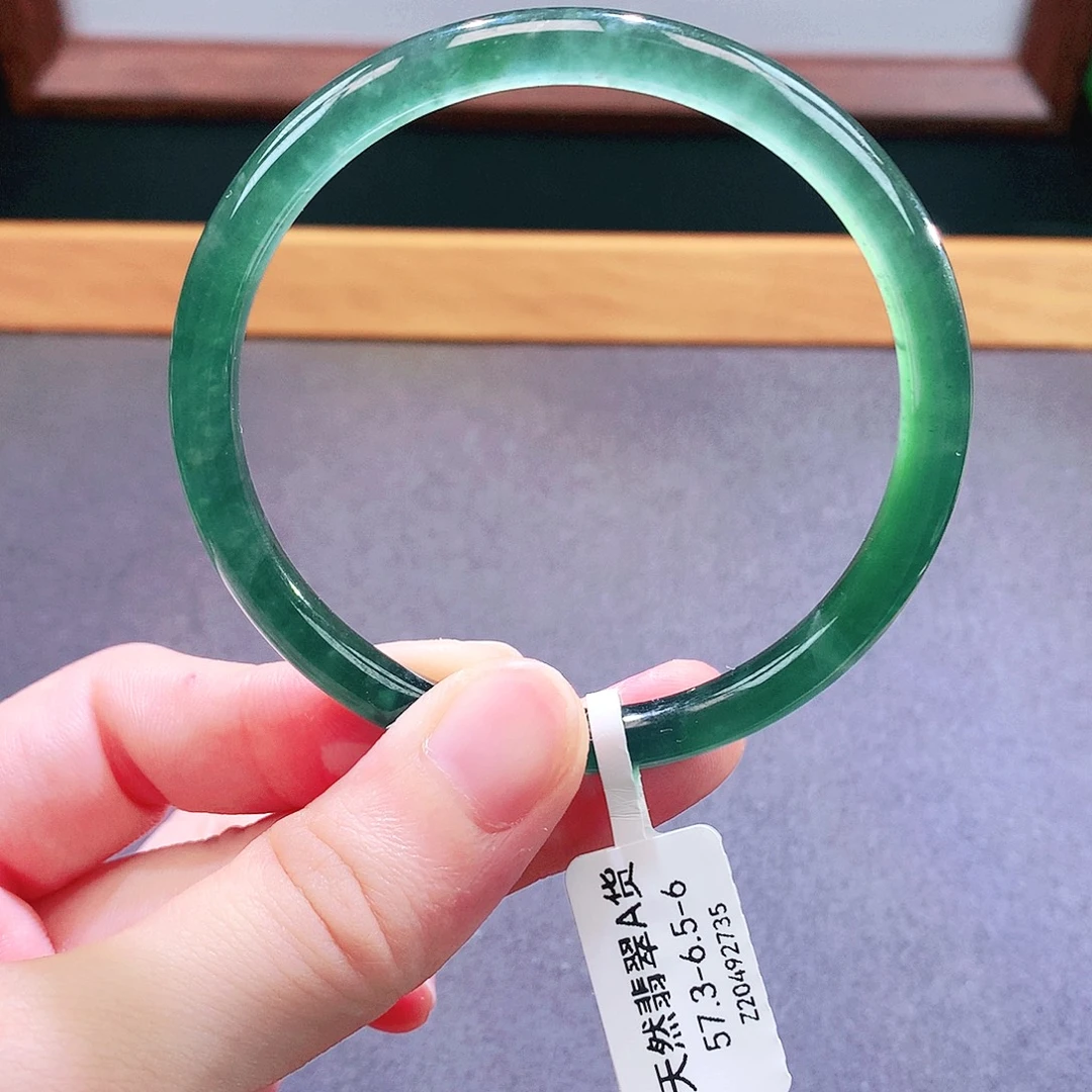 未镶嵌手镯翡翠天然翡翠