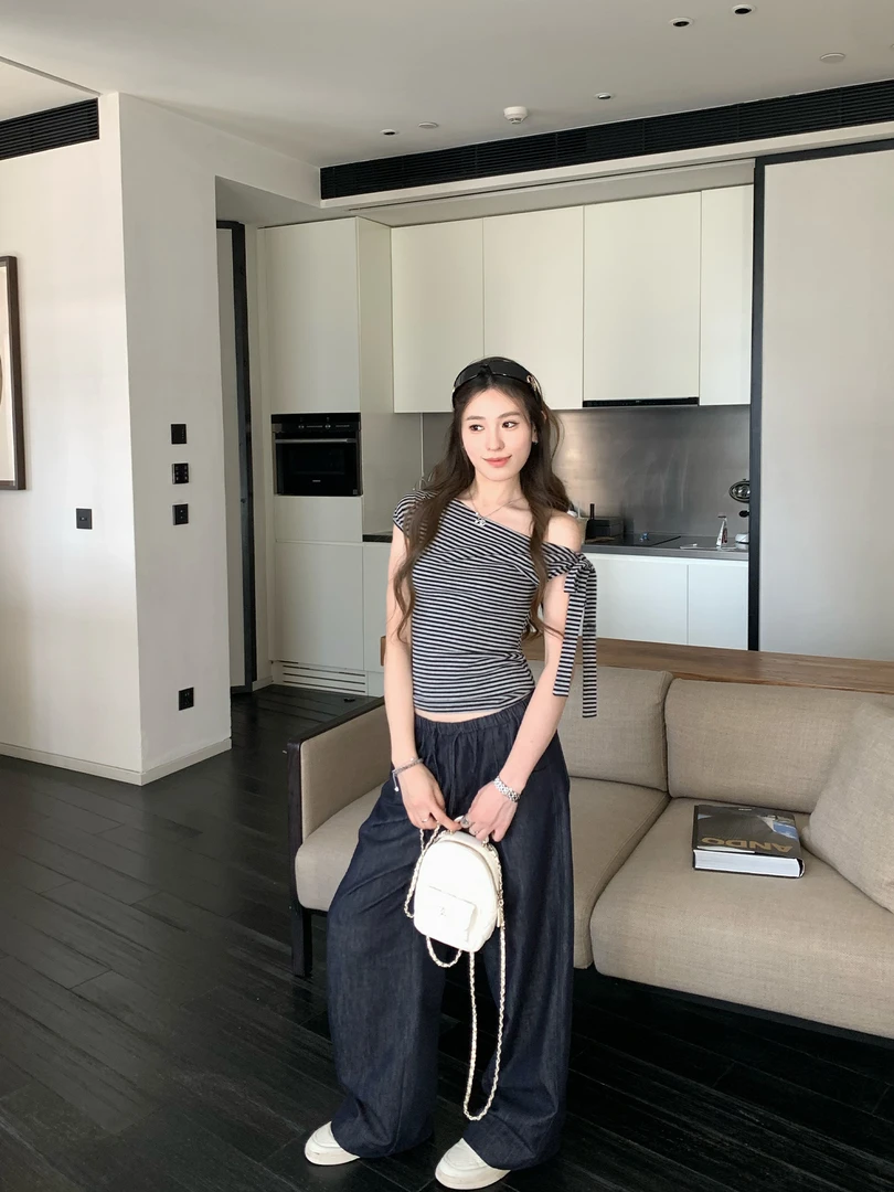 纯棉慵懒风2025夏季单边绑带斜肩短袖T恤女设计感修身气质上衣衫