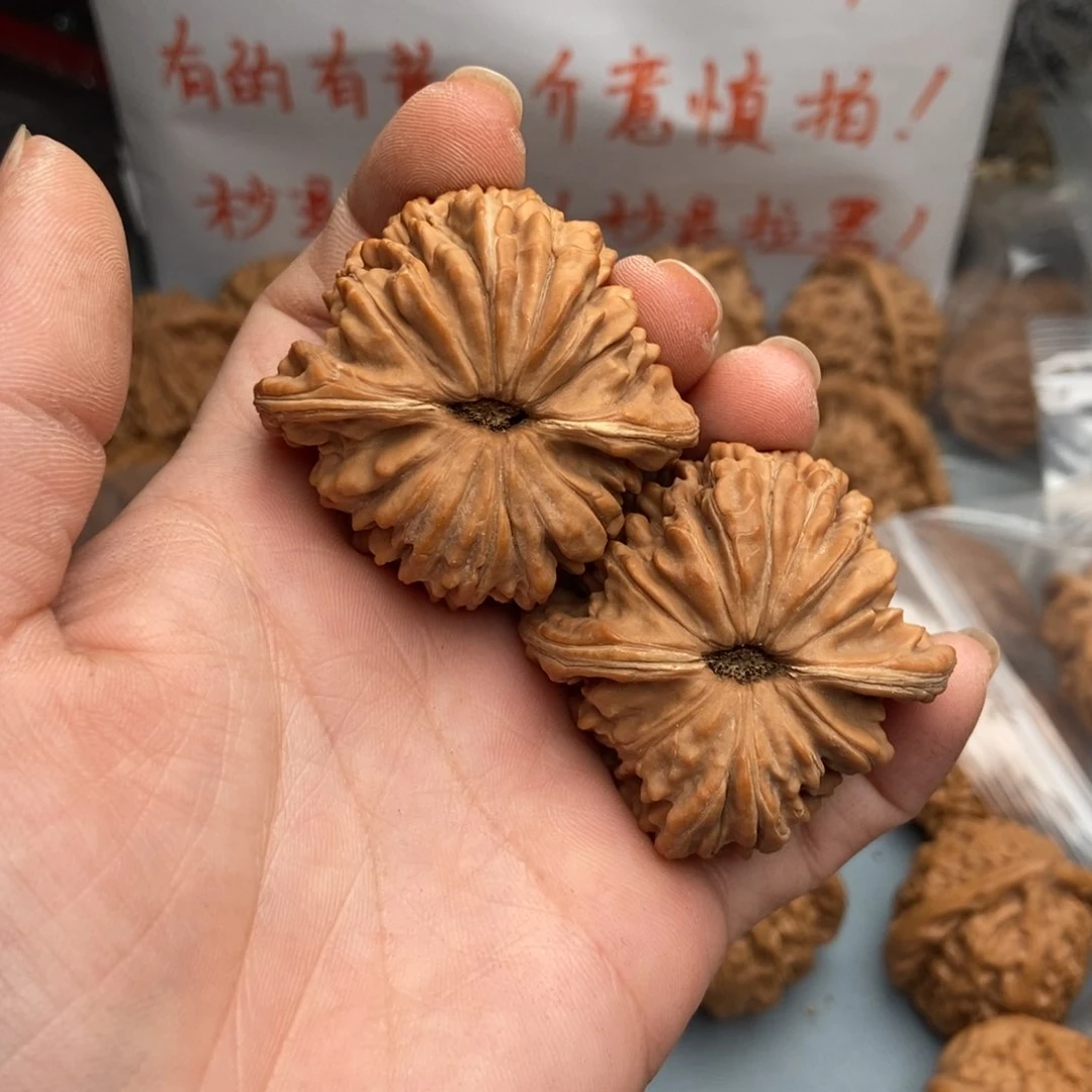 文玩核桃把件不***块四座楼29