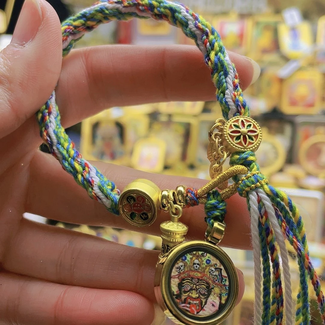 吊坠唐卡等多种形式的艺术形式的艺术