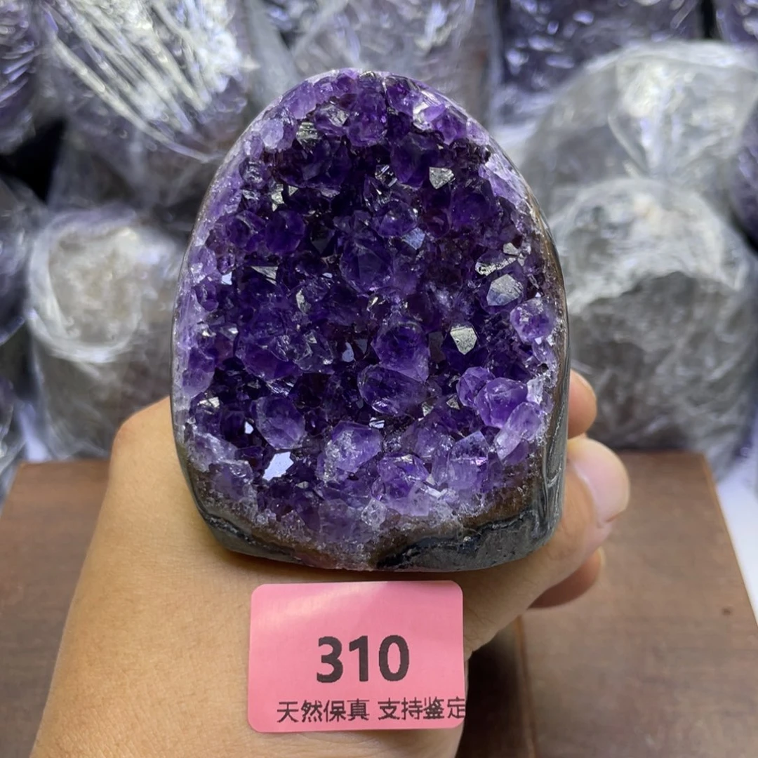 未镶嵌水晶大型摆件（非配饰）