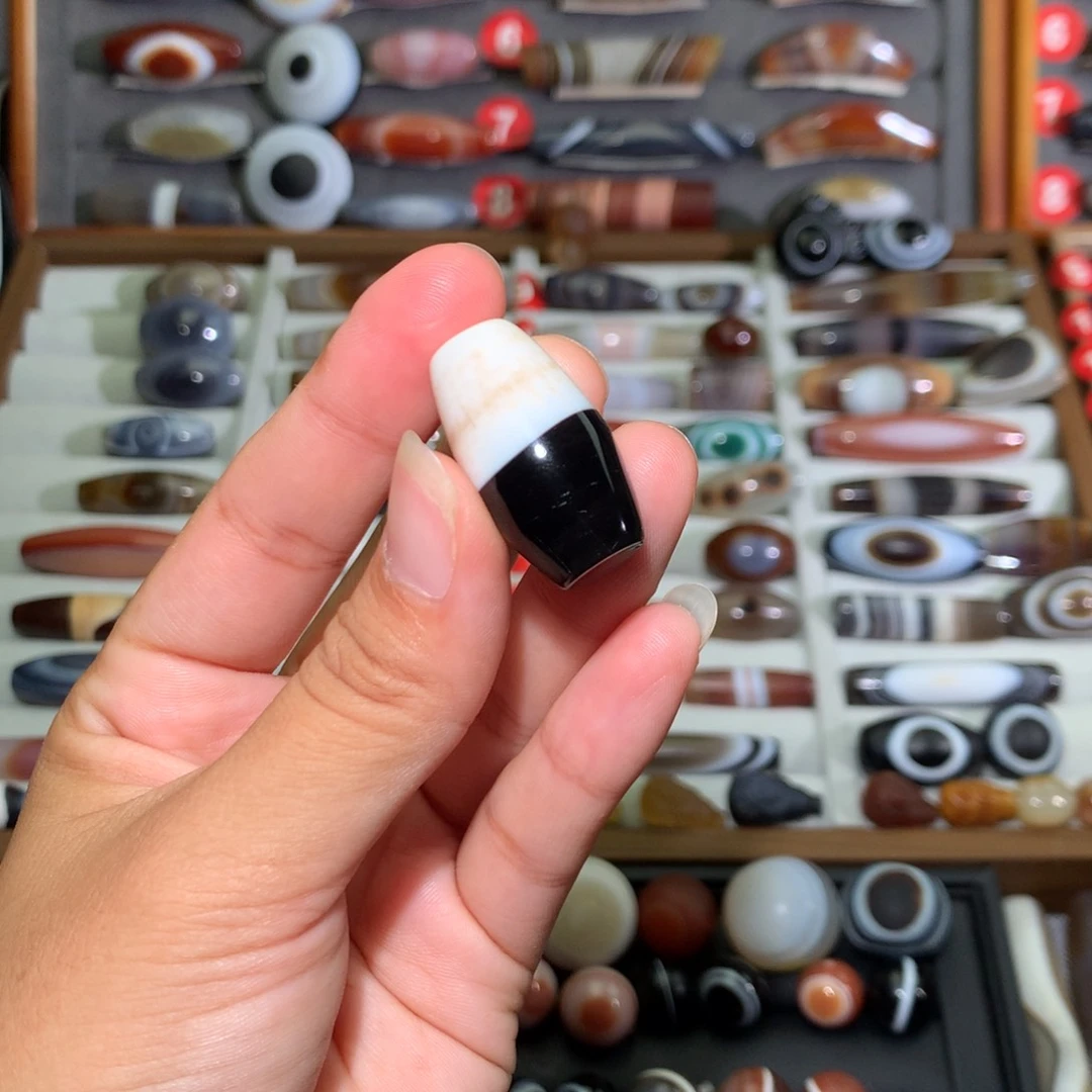 玛瑙/玉髓颈饰未镶嵌微瑕