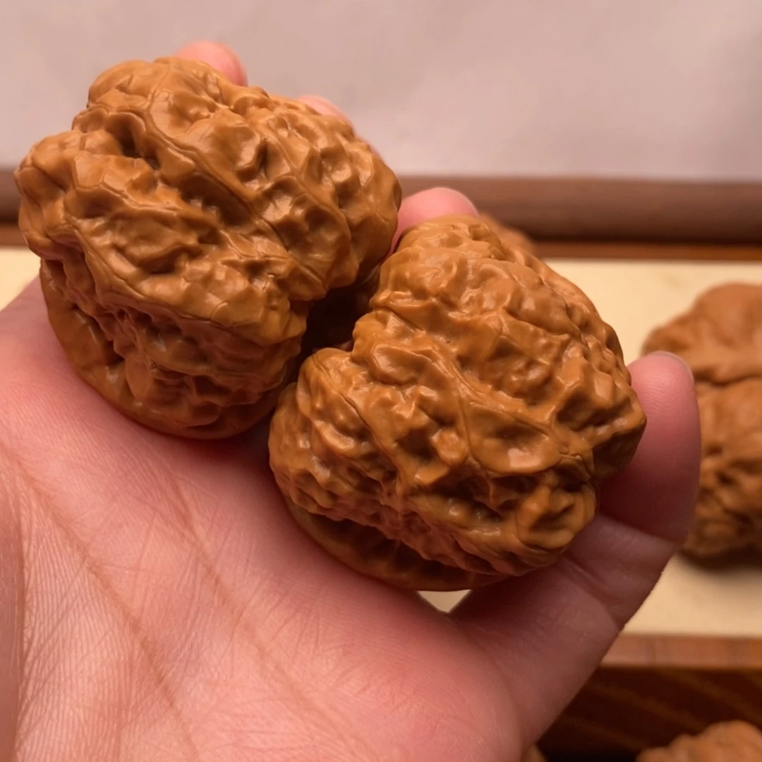 【闪购商品】把件文玩核桃边39左右