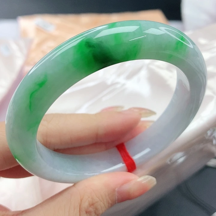 未镶嵌手镯翡翠，890