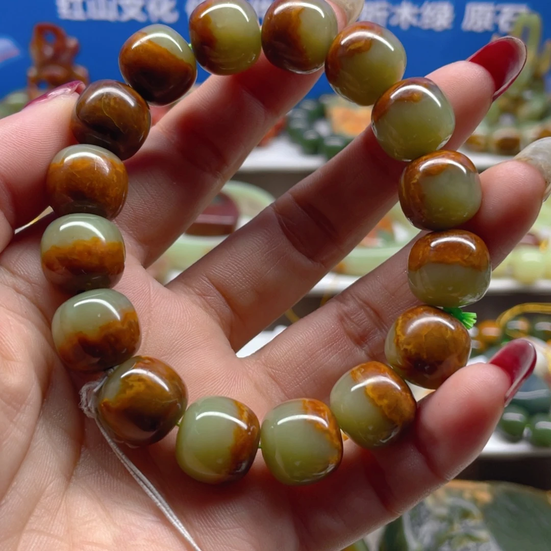 透闪石质玉未镶嵌手串