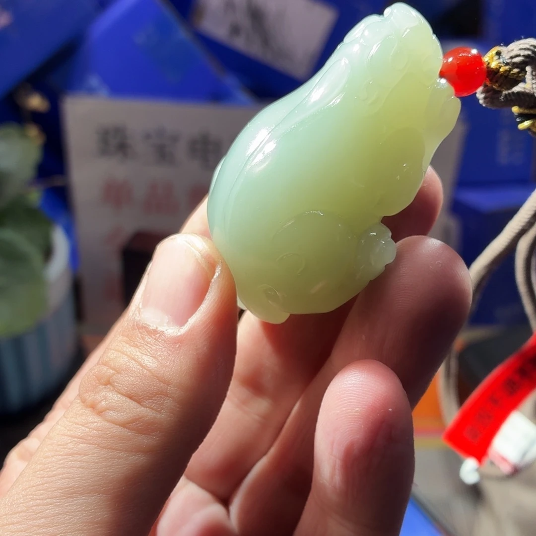和田玉（糖玉）未镶嵌颈饰