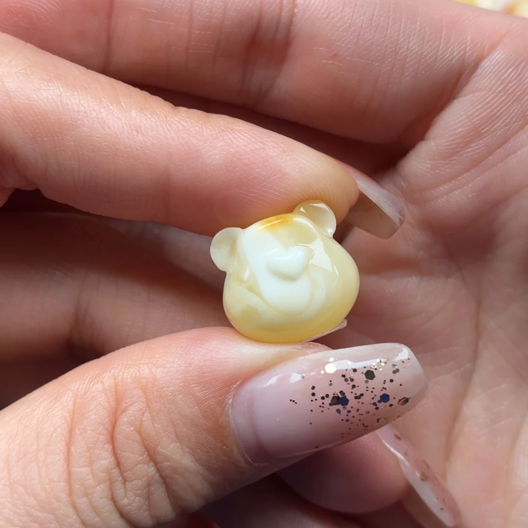 琥珀未镶嵌裸石蜜蜡