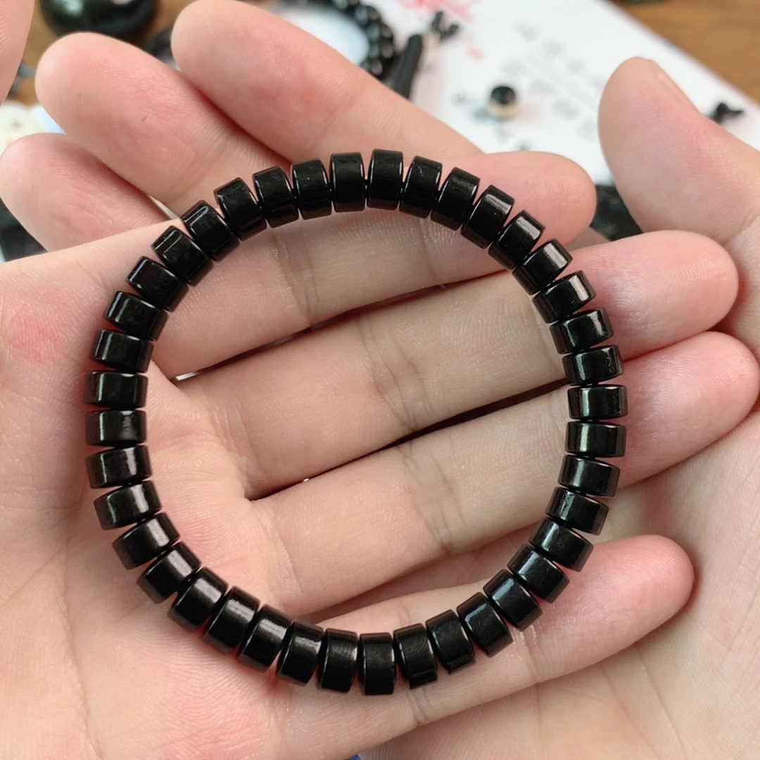 ****.颈饰未镶嵌和田玉