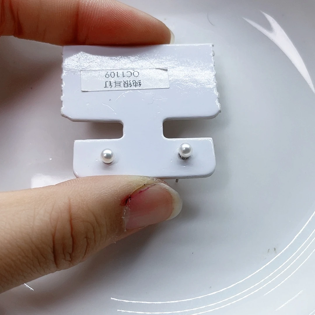 银S925镶嵌耳饰淡水珍珠