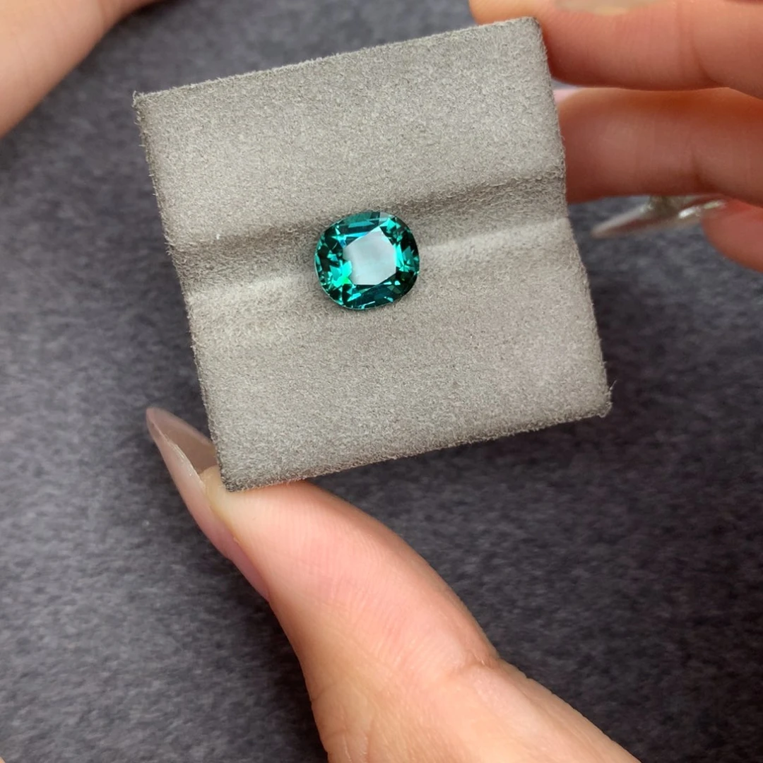 未镶嵌2.15ct拉贡碧玺碧玺