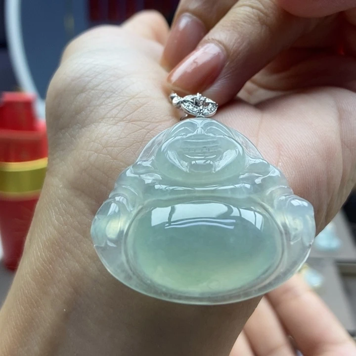 翡翠18K金镶嵌颈饰吊坠36