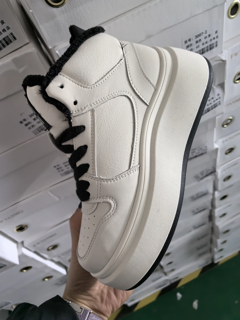 《晨妈》休闲时尚女鞋886号