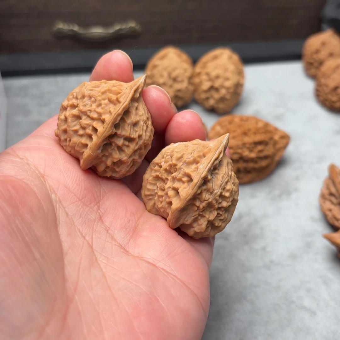 文玩核桃吊坠野生鸡心33.34.38