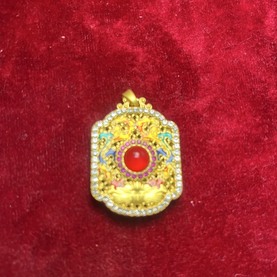 天然鸽血红平安无事吊坠