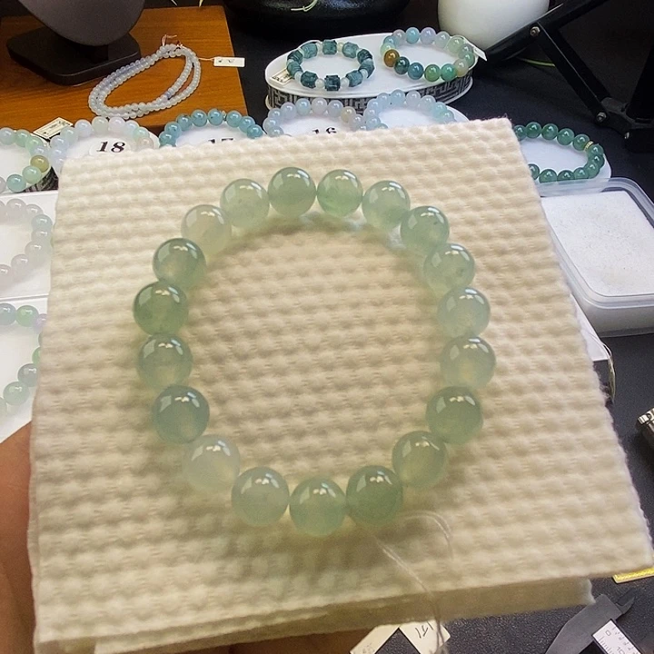 定制翡翠未镶嵌翡翠卡10