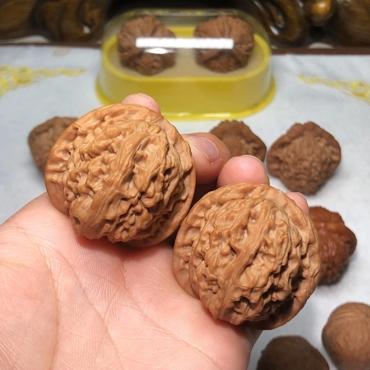 文玩核桃40.5核老闷