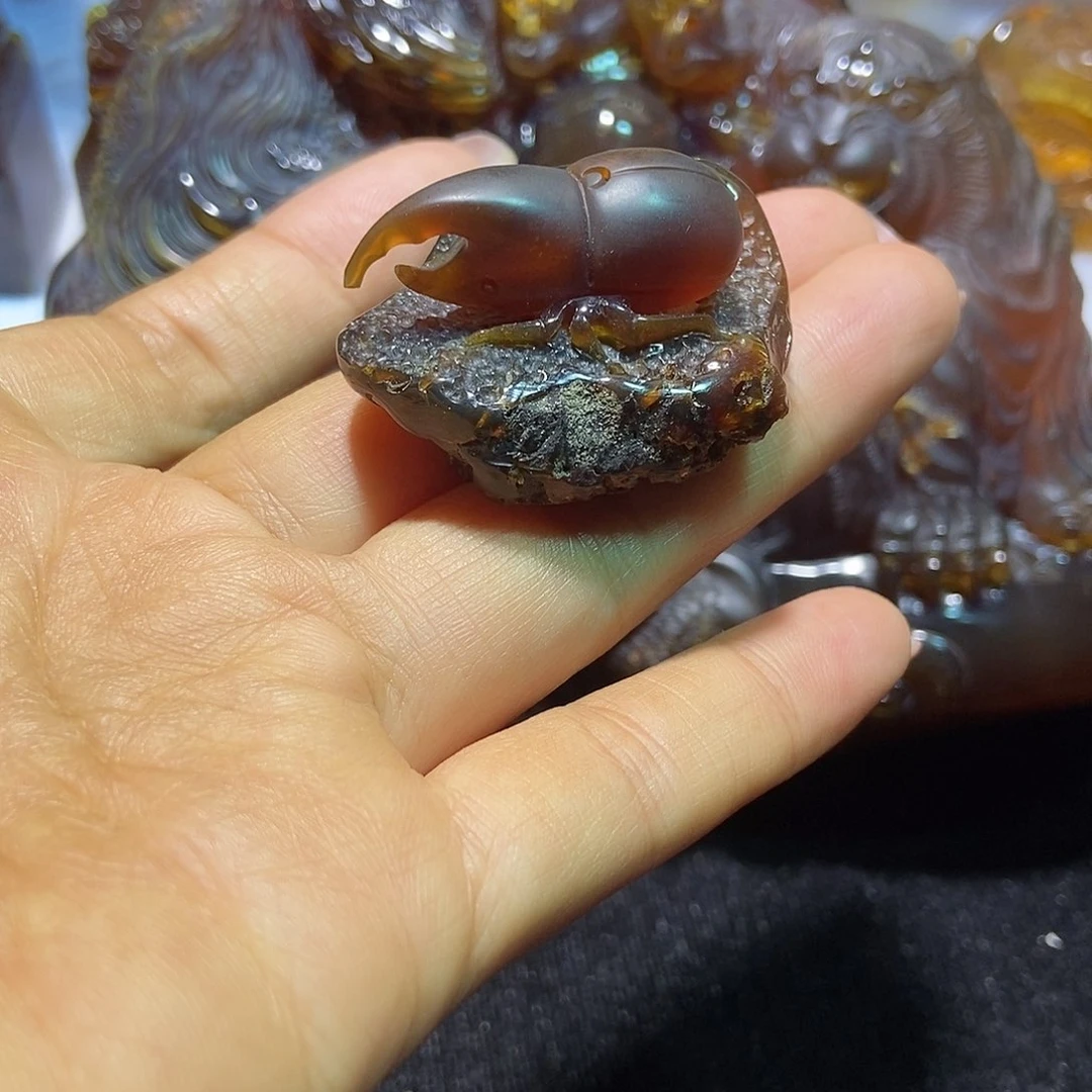 琥珀颈饰未镶嵌甲壳虫