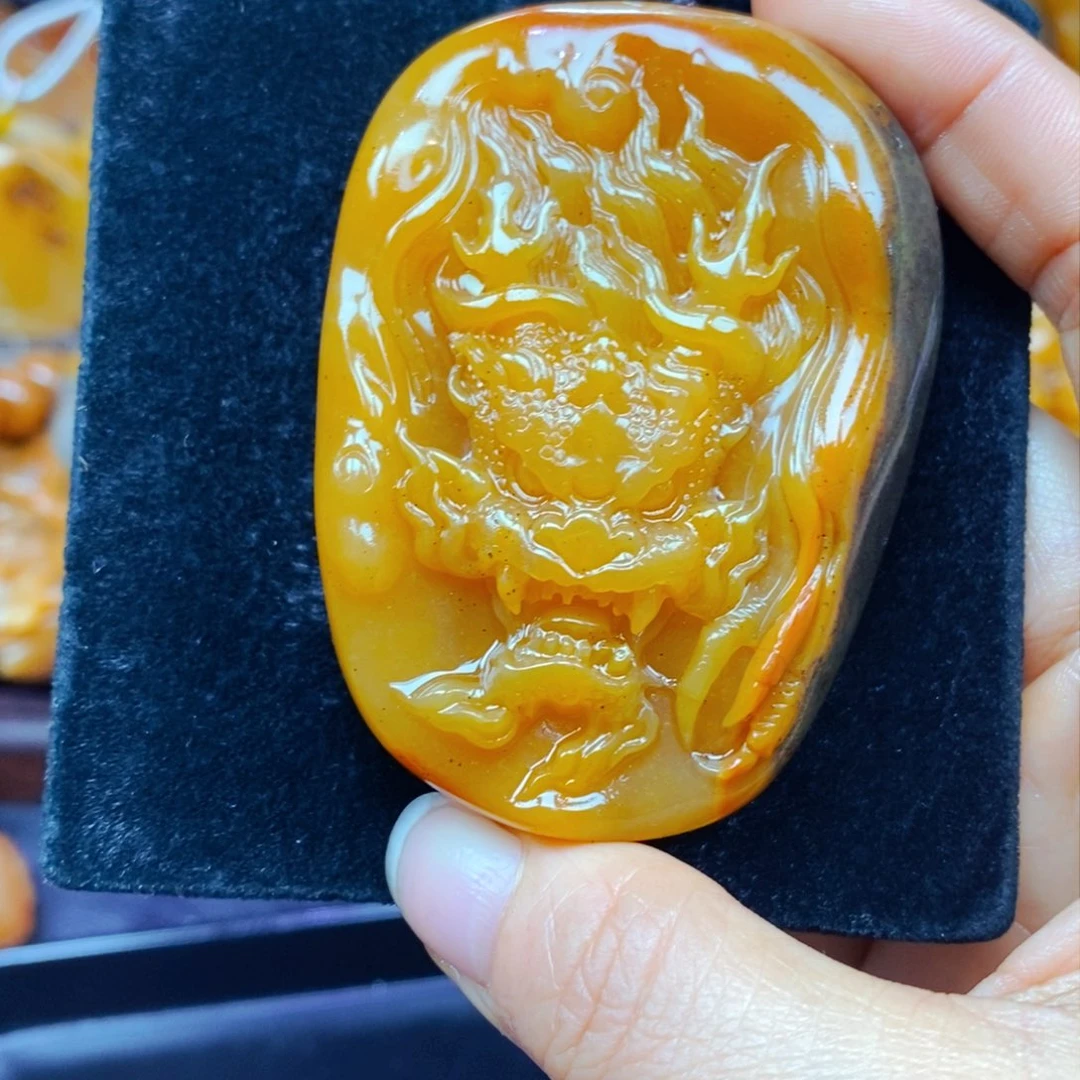 未镶嵌石英质玉（黄龙玉）吊坠(不含链)