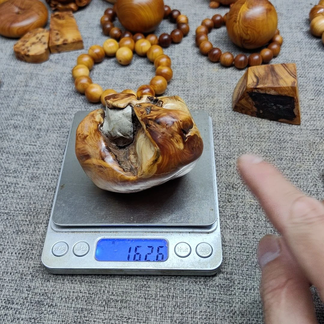 田***雨太行崖柏手工艺品