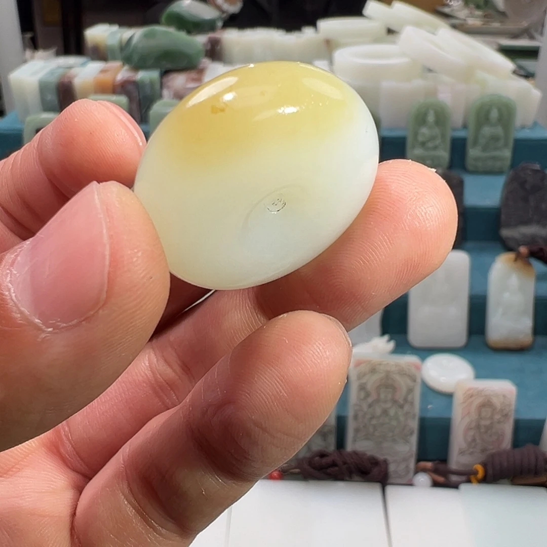 定制和田玉未镶嵌和田玉