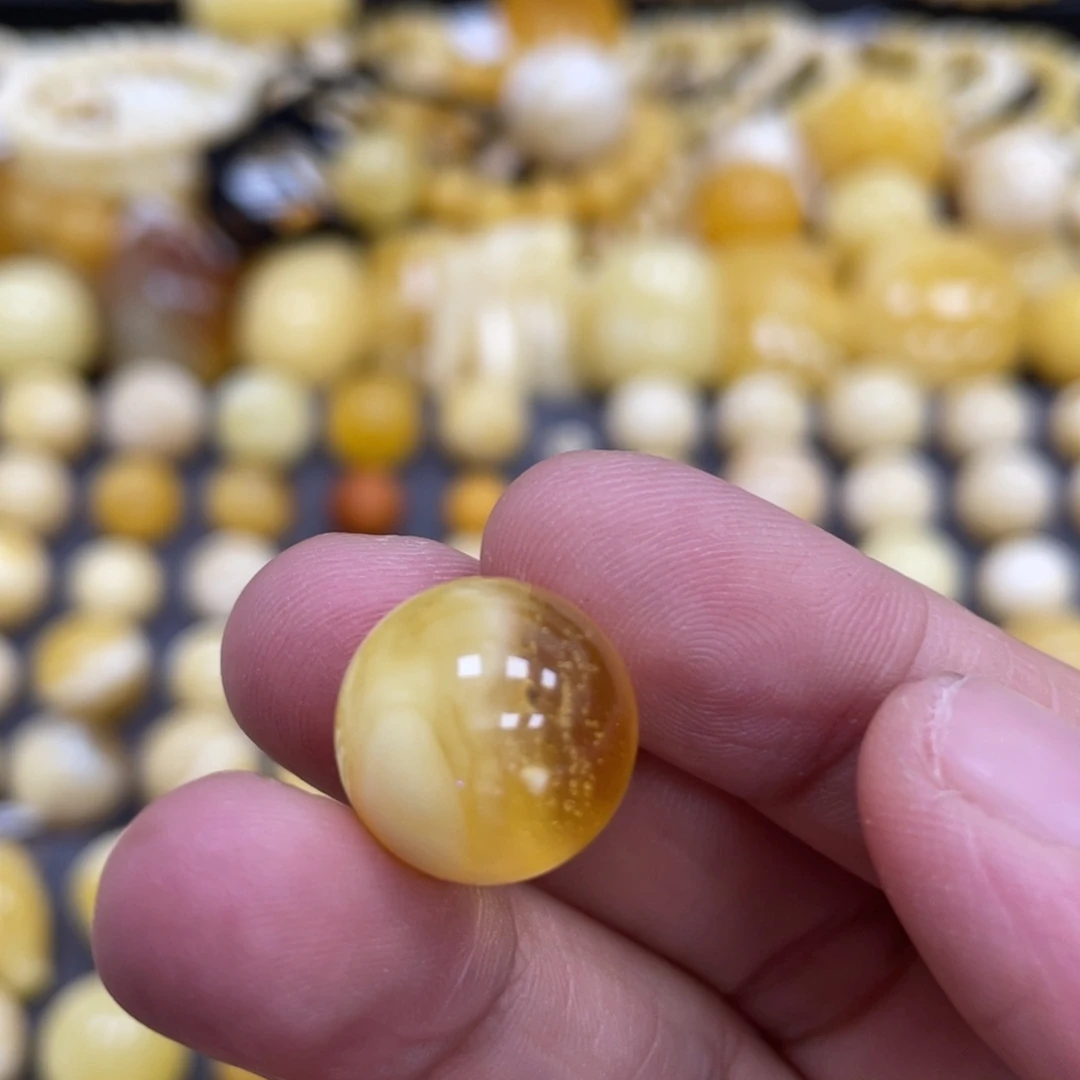 琥珀未镶嵌裸石14.8mm瑕疵福利款