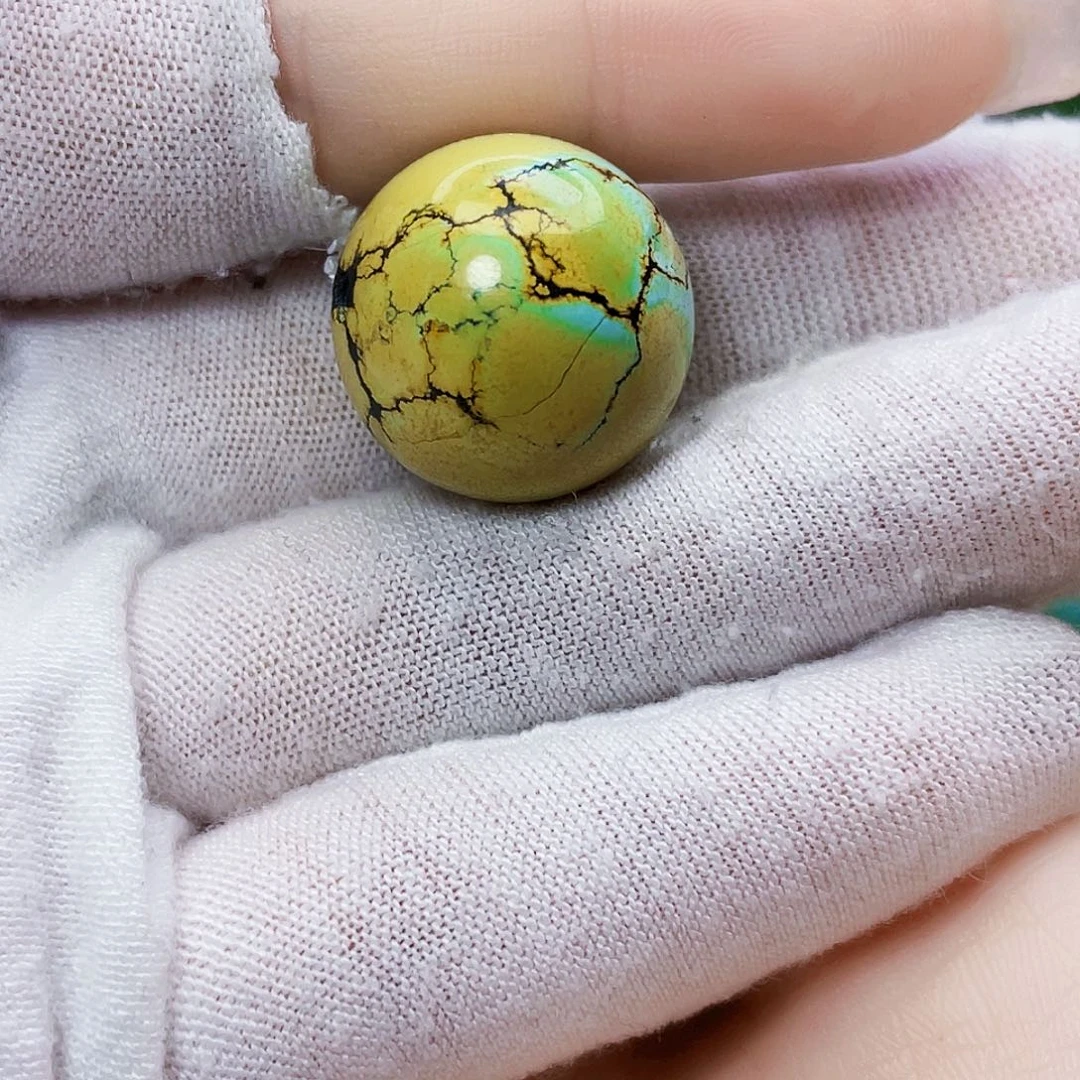 绿松石未镶嵌饰品