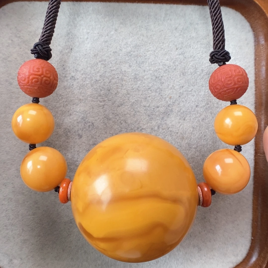 蜜蜡未镶嵌项链锁骨