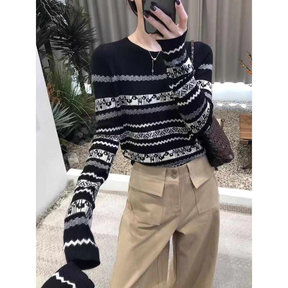 复古黑色提花条纹套头毛衣女秋季慵懒高级感宽松显瘦软糯针织上衣