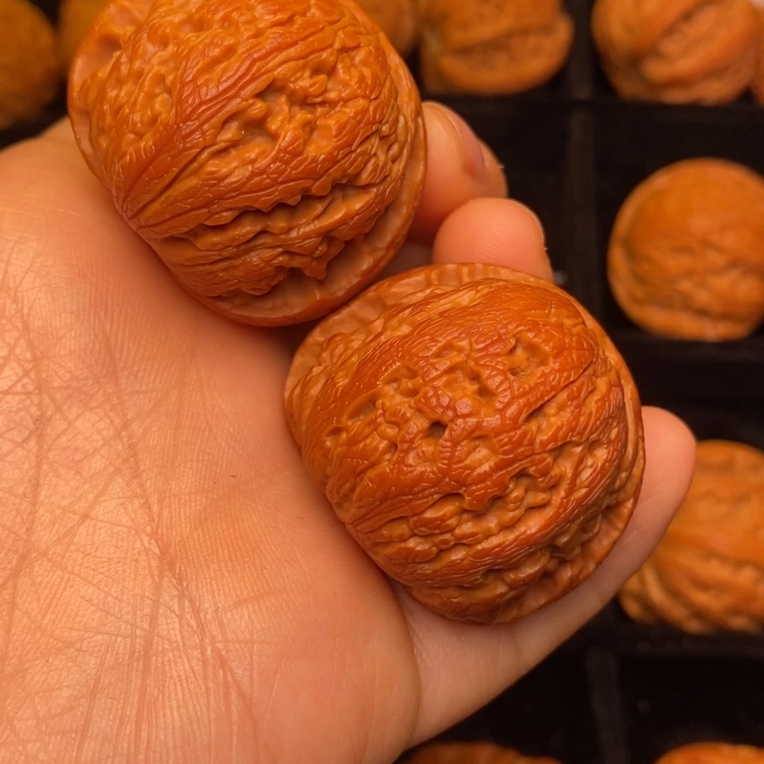 秦岭野生文玩核桃
