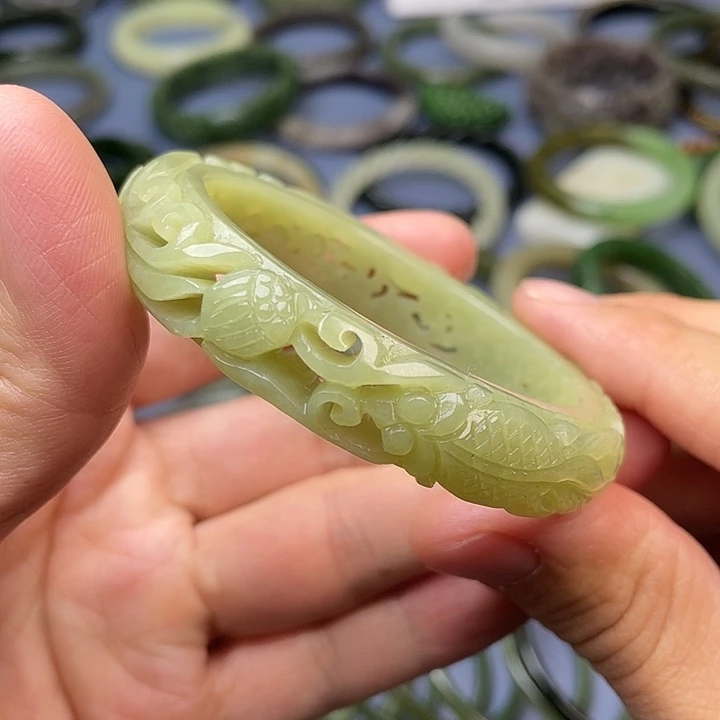和田玉（黄玉）未镶嵌手镯005，圈口52.8mm锦鲤镯