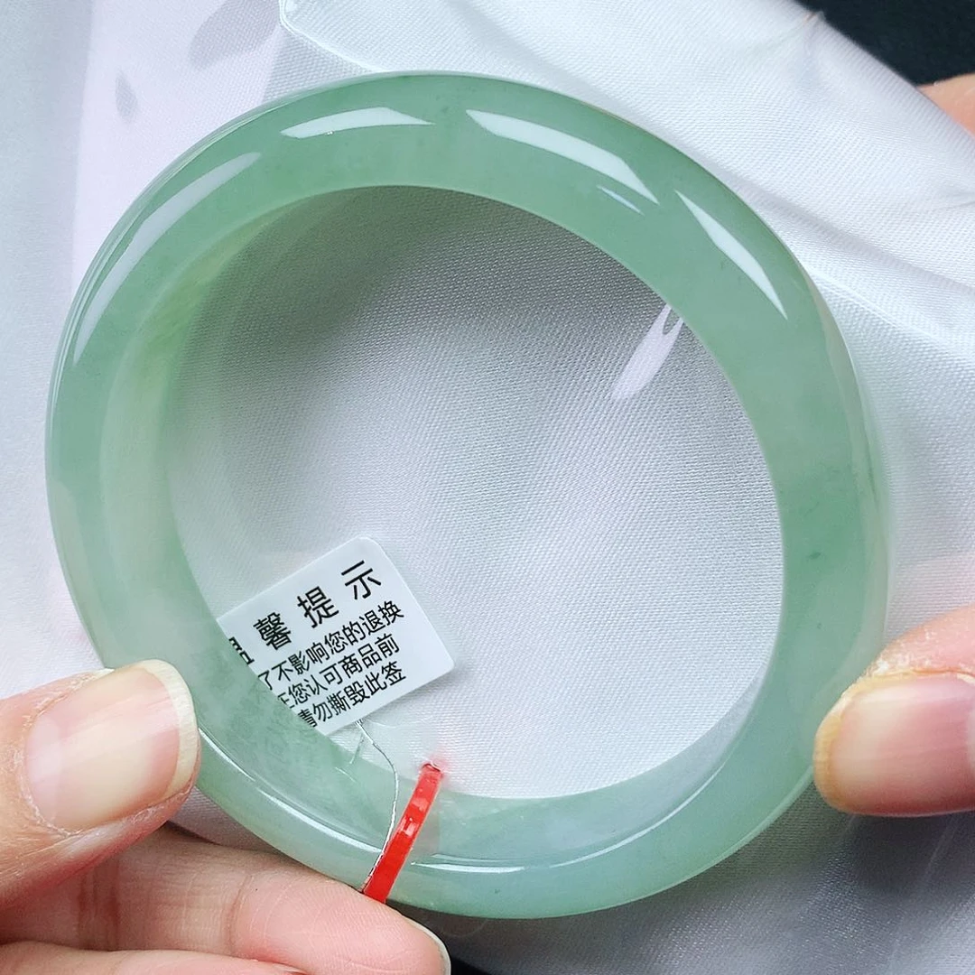 翡翠手镯未镶嵌58+圈
