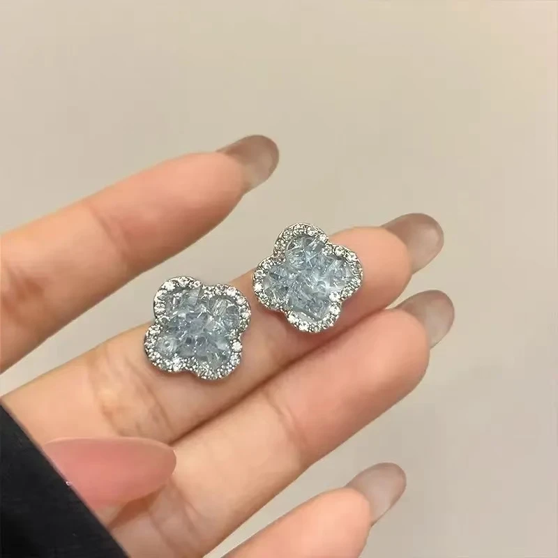 铜合金耳饰 休闲风女蓝色小清新耳钉简约小巧可爱轻奢N2842