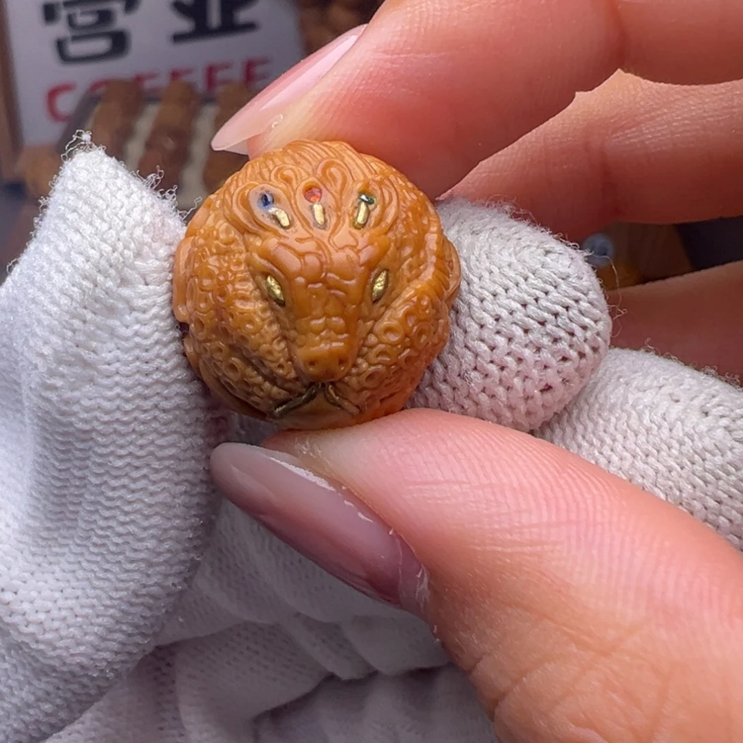 把件猴头核桃镶嵌款灵蛇全品有正常封口线