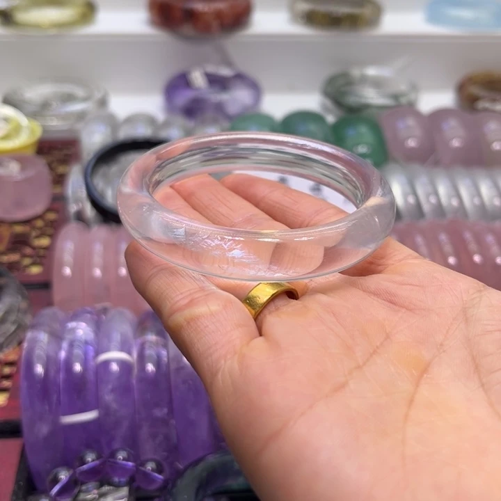 水晶手镯未镶嵌55.7口