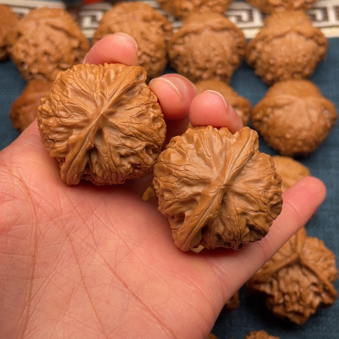 文玩核桃把件41全品毕业肉宫灯