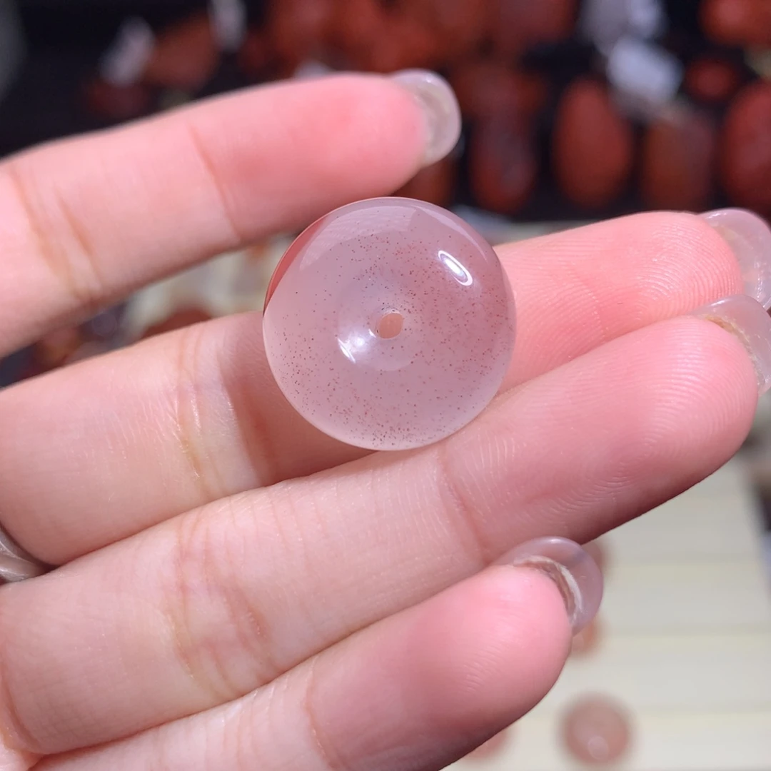 吉***8南红玛瑙未镶嵌珠宝半成品平安扣