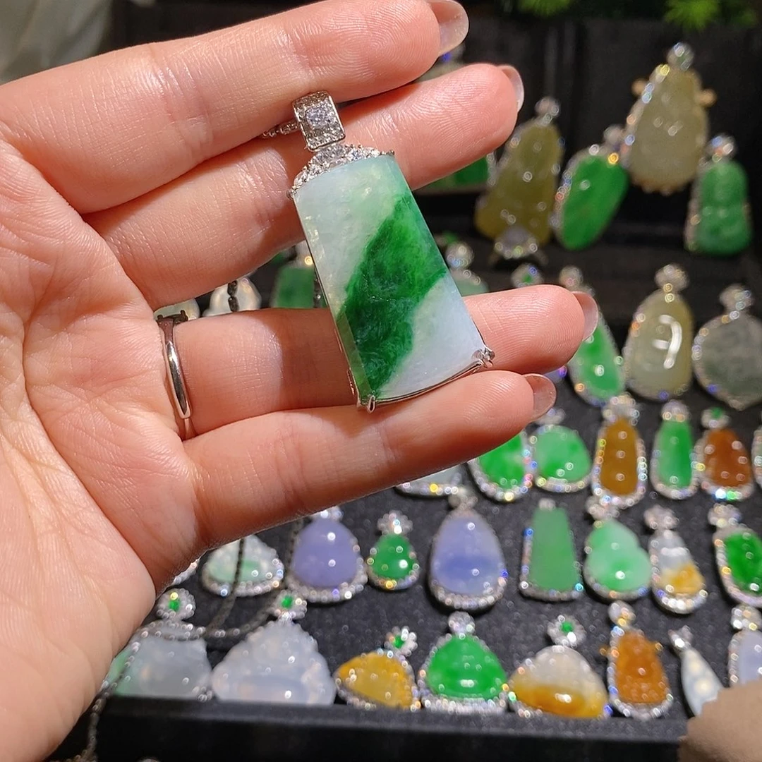 颈饰银S925镶嵌翡翠天然翡翠