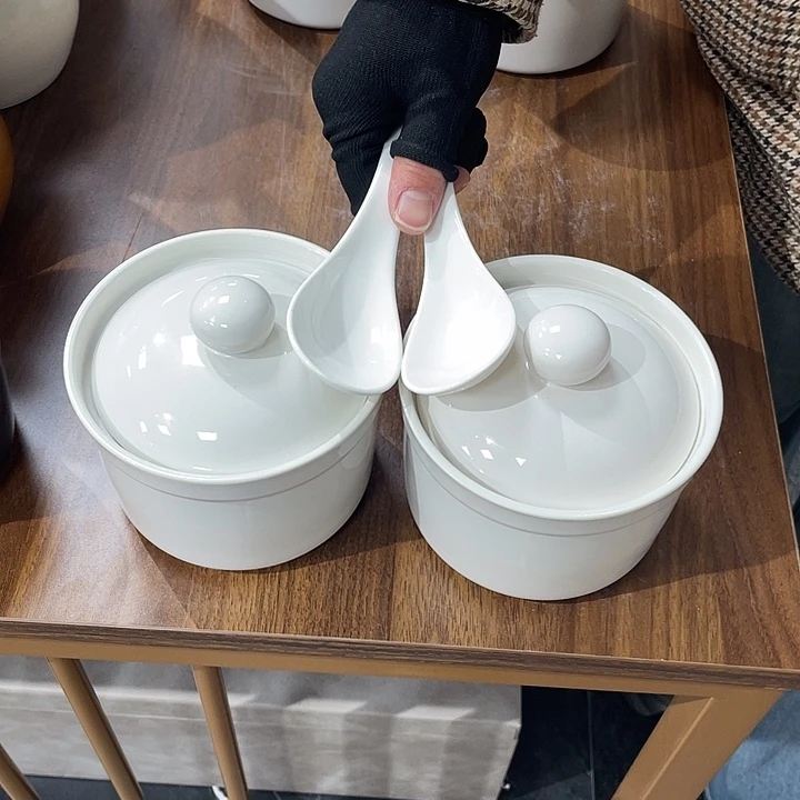 白瓷餐盘餐盘餐盘