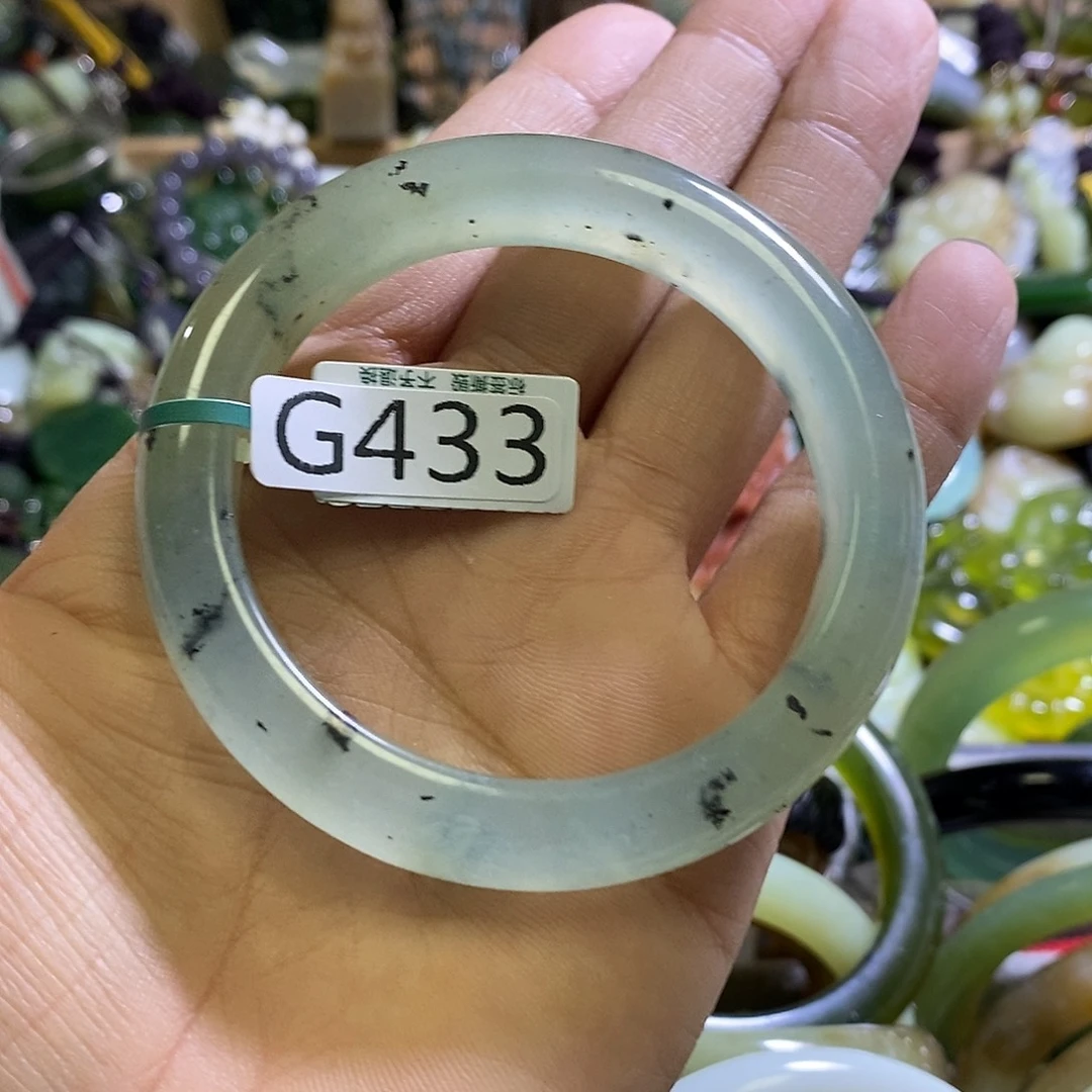 未镶嵌岫玉手镯54口径