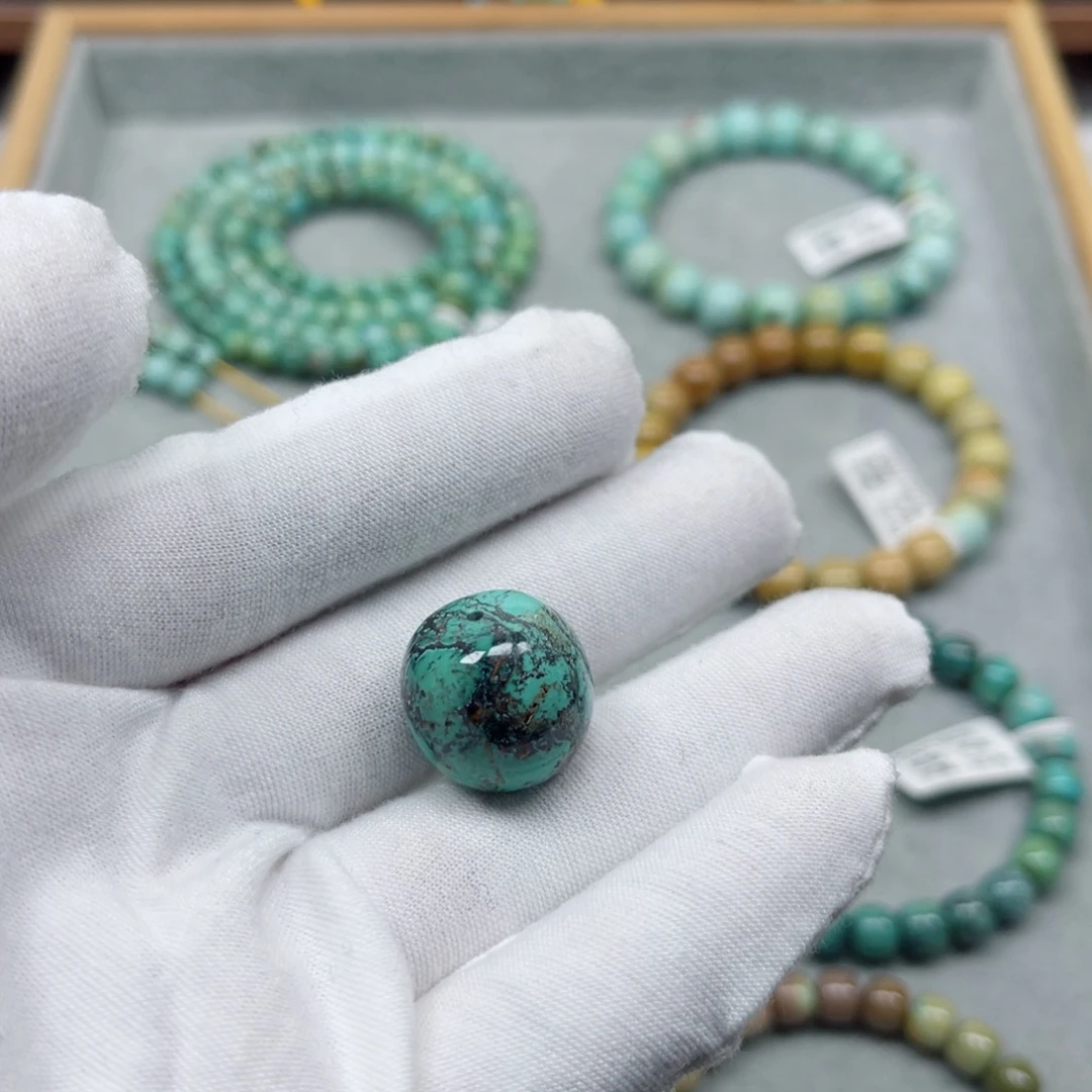 绿松石未镶嵌挂件