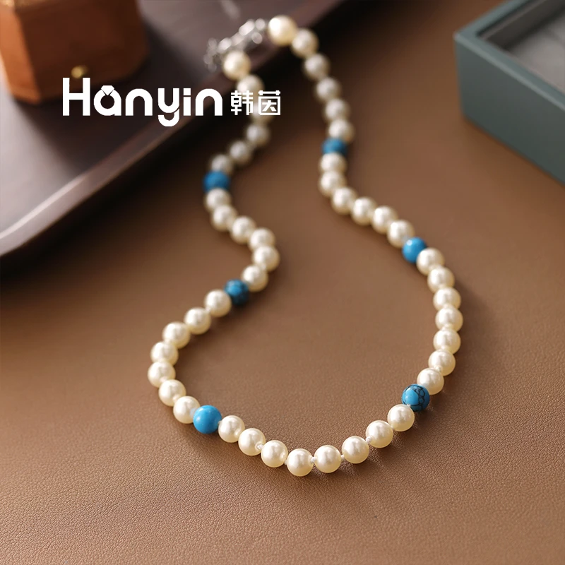 铜合金仿珍珠项链 50cm/8mm奶油白光满蓝色字母V圆珠项链AAA