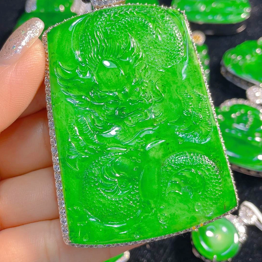 翡翠银S925镶嵌颈饰翡翠