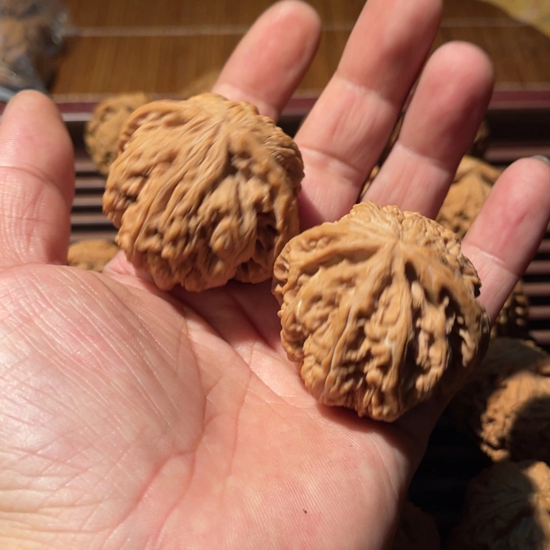 小***哥吊坠文玩核桃嘎嘎嘎嘎