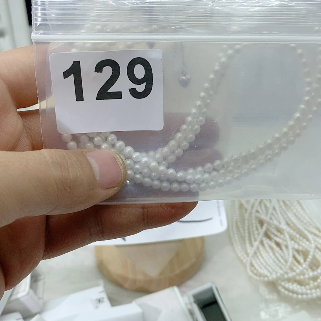 淡水珍珠颈饰合金