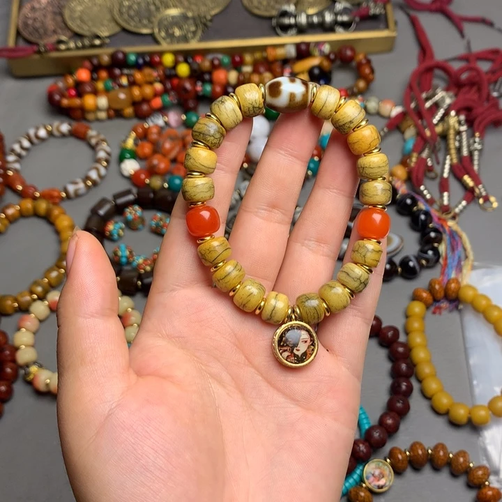 藏地密码藏饰品串