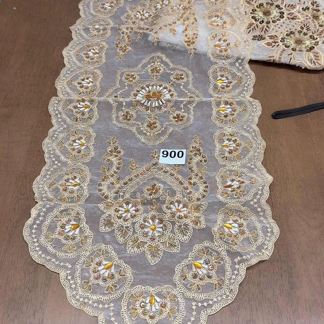 900号 黄色珠绣桌旗