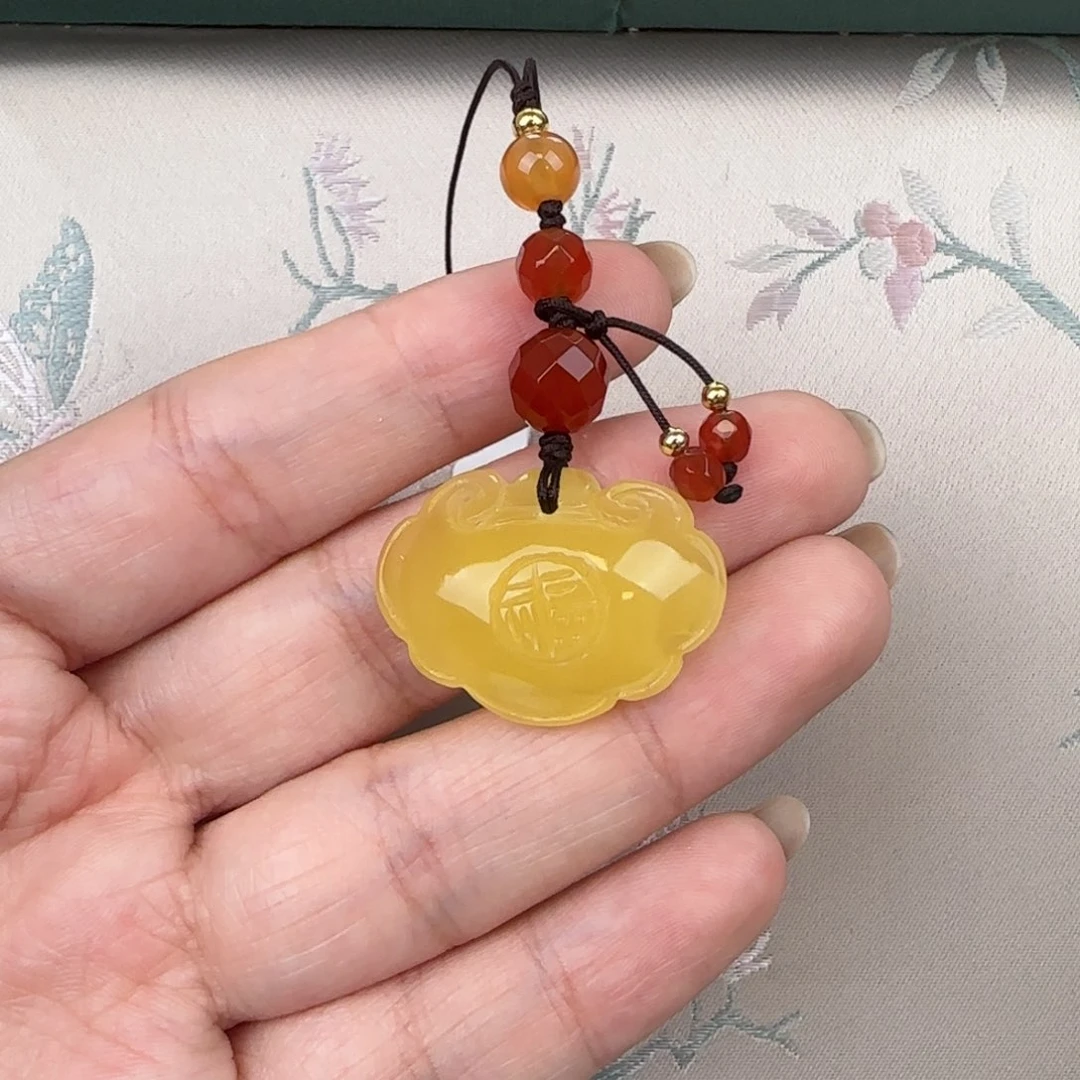 蜜蜡吊坠(赠链)未镶嵌