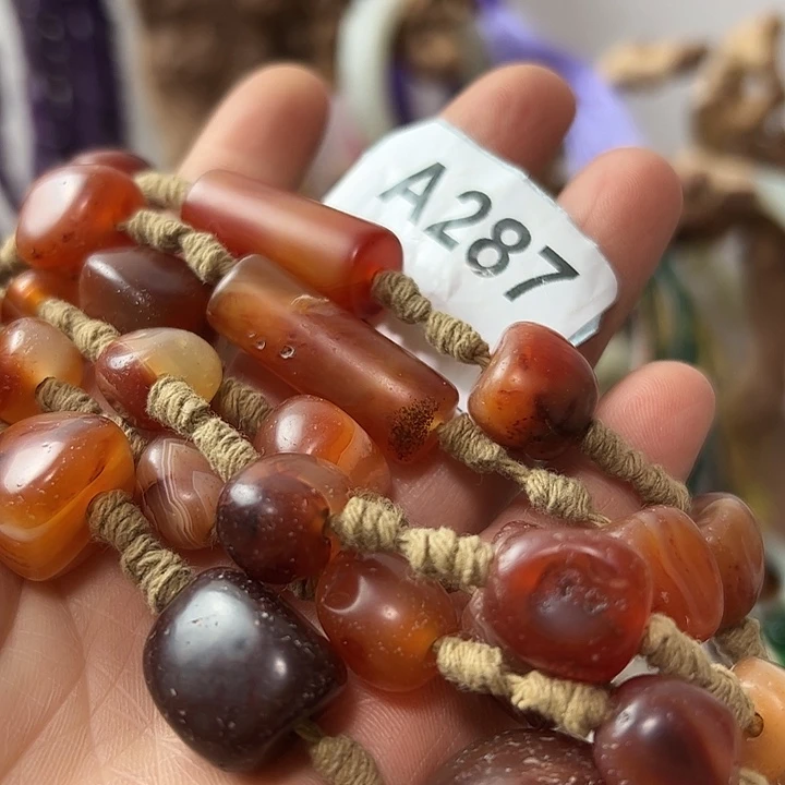 旭***姐玛瑙/玉髓未镶嵌颈饰