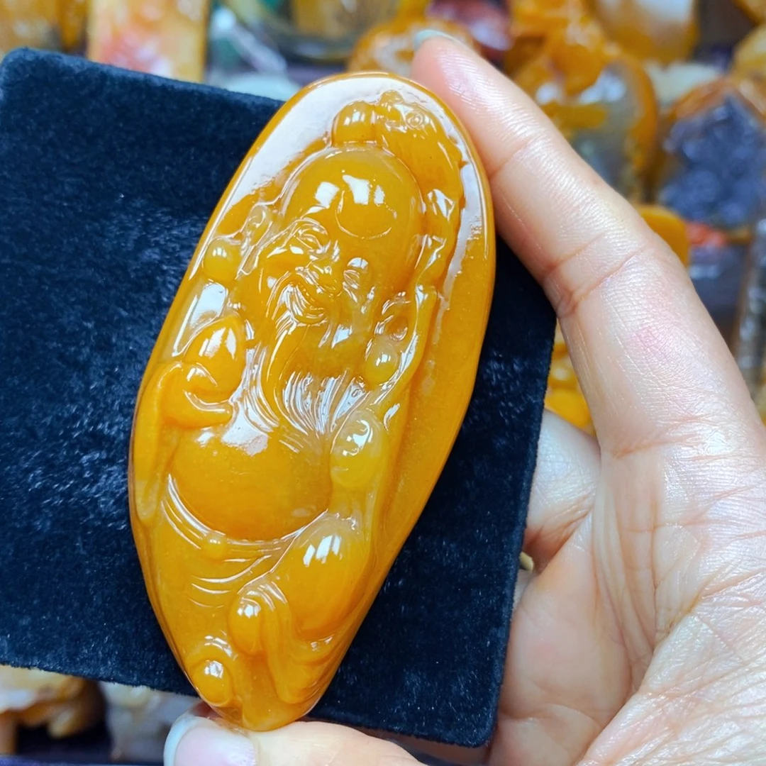 未镶嵌石英质玉（黄龙玉）颈饰